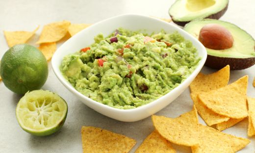 Chipotle Pepper and Guacamole: A Spicy Twist to Your Classic Dip